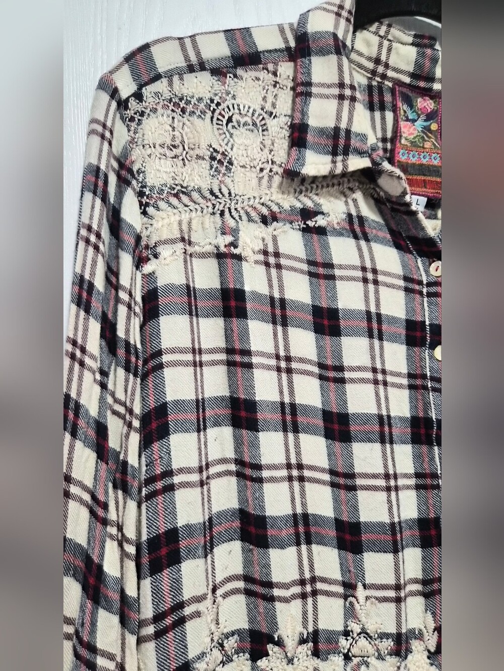 3J Workshop Johnny Was White Plaid Button-Down Shirt with Lace Embroidery Sz L - Picture 3 of 11